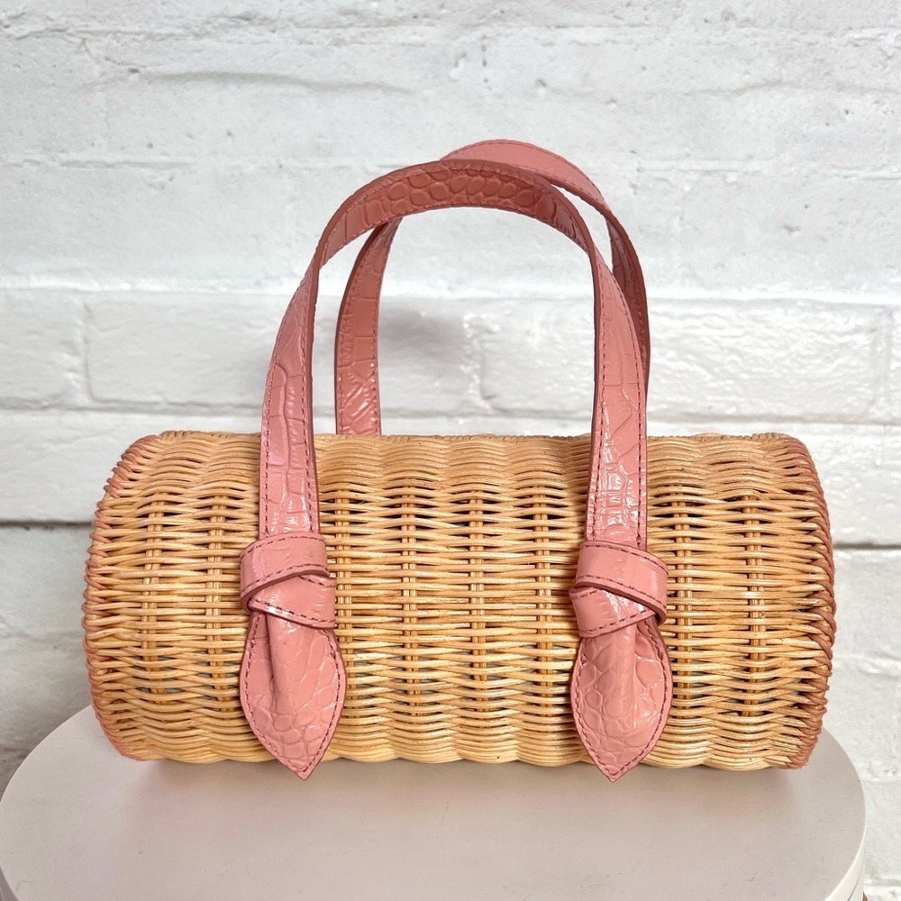 Pink Straw Shoulder Bag with Pink Chain Handles - Picture 4 of 14